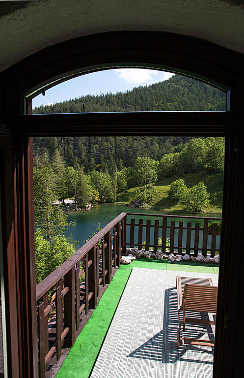 Chalet Sul Lago Hotel In Montagna Moncenisio Eksteriør bilde